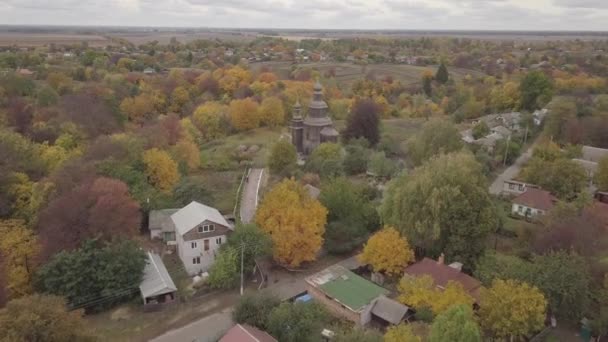 Luchtfoto Oude Houten Kozakken George Kerk Het Oekraïense Dorp Sedniv — Stockvideo