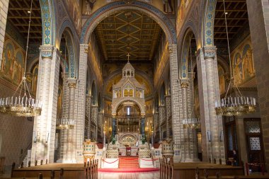 Pecs, Macaristan - 24 Nisan 2018: Pecs City, Macaristan, Avrupa 'da Aziz Peter ve Aziz Paul Bazilikası