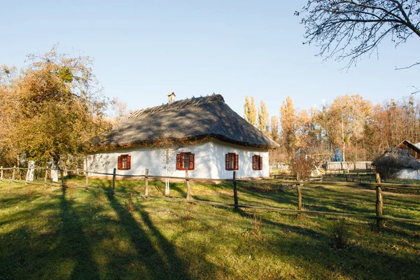 Pereyaslav Khmelnitsky Ukraine Octobre 2015 Reconstruction Une Ancienne Maison Argile — Photo