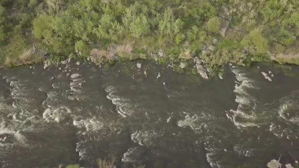 Uitzicht Vanuit Lucht Granieten Bergen Stroomversnellingen Southern Bug Rivier Mihiia — Stockvideo