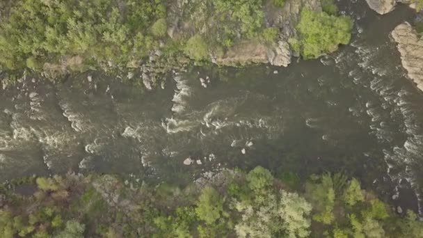 Vista Aérea Las Montañas Granito Rápidos Río Southern Bug Pueblo — Vídeo de stock