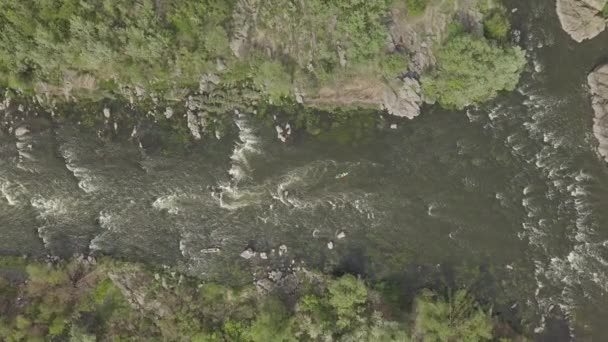 Uitzicht Vanuit Lucht Granieten Bergen Stroomversnellingen Southern Bug Rivier Mihiia — Stockvideo