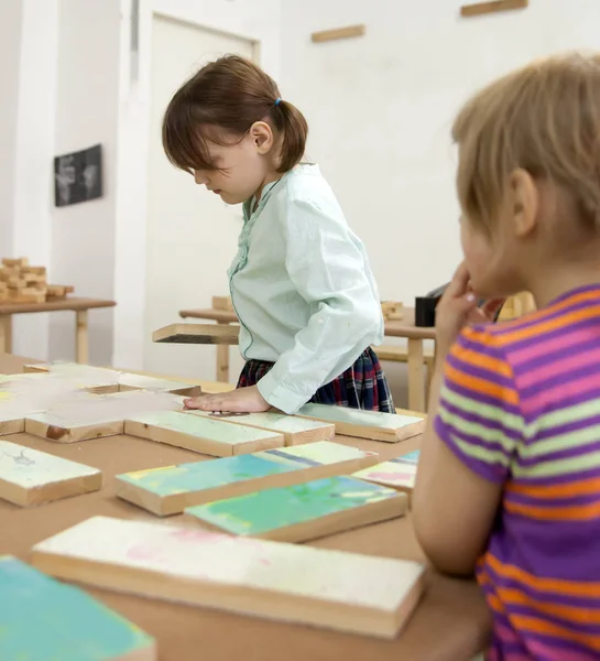 Cute Girls Playing Wooden Puzzles — Stock Photo, Image