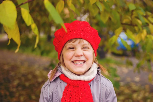 Retrato Niña Tarde Otoño —  Fotos de Stock