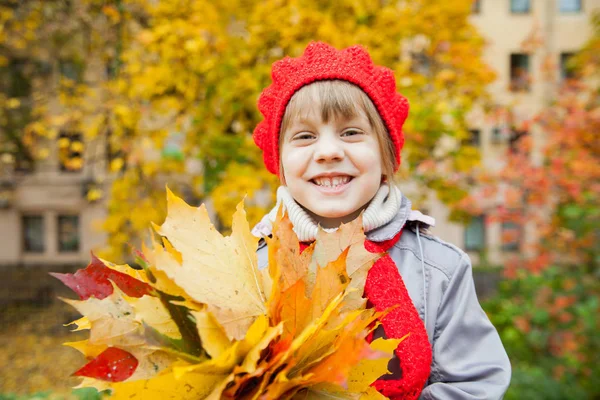 Retrato Chica Linda Años Tarde Otoño —  Fotos de Stock