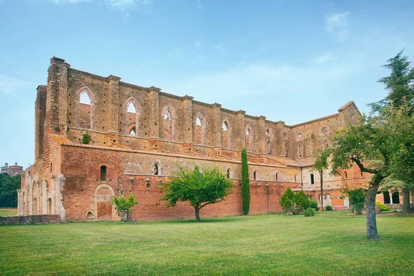 Ancienne abbaye gothique - Abbaye de San Galgano, Toscane, Italie — Photo