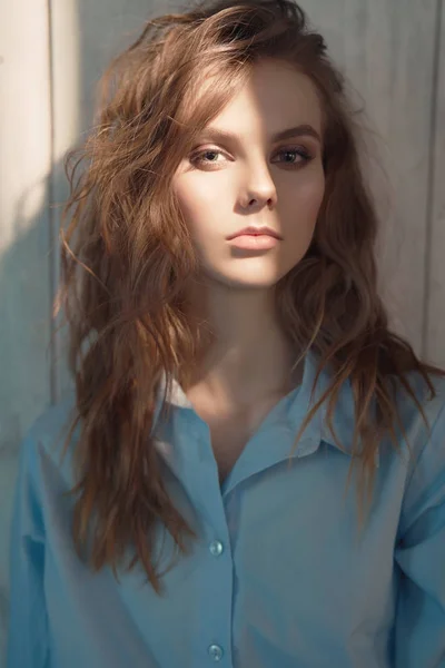 젊은 아름다운 여자의 라이프 스타일 초상화 — 스톡 사진
