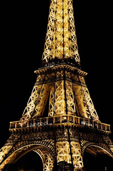 Paris Frankreich August 2018 Eiffelturm Nachts Beleuchtet — Stockfoto