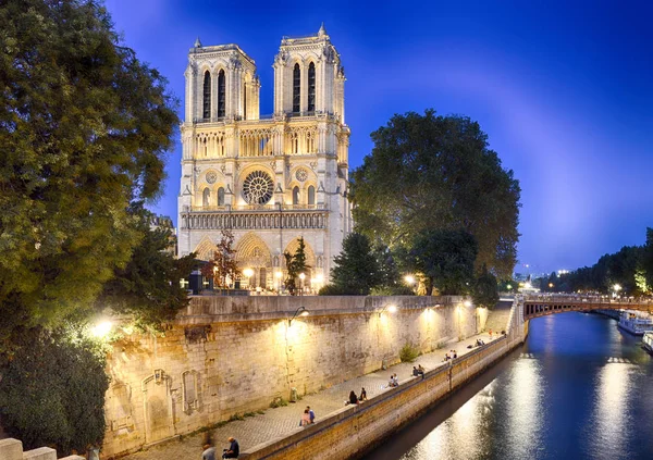 Zobacz Hdr Notre Dame Paris Wieczorem — Zdjęcie stockowe