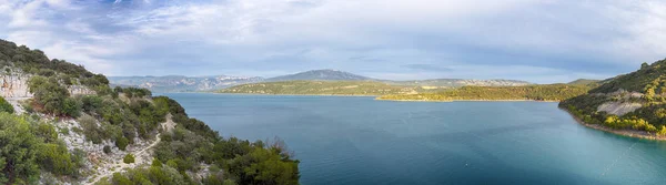 Kaunis Panoraamanäkymä Lac Sainte Croix Ranska — kuvapankkivalokuva