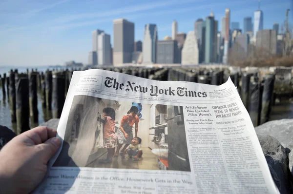Нью-Йорк Таймс. — стоковое фото