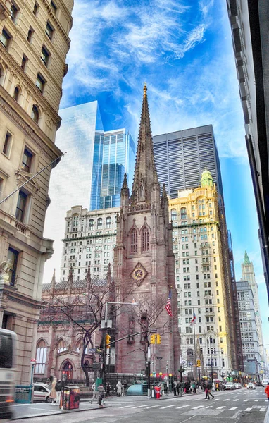 Trinity Church Manhattanilla, New Yorkissa . — kuvapankkivalokuva