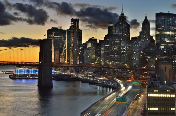 Solnedgång i new york. — Stockfoto