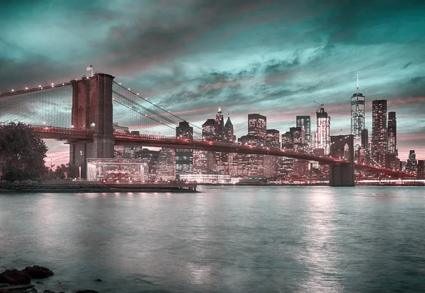 Tramonto su Manhattan . — Foto Stock