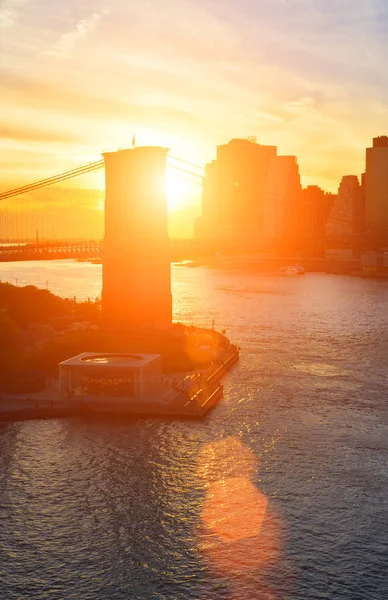 Sunset over a Manhattan. — Stock Photo, Image