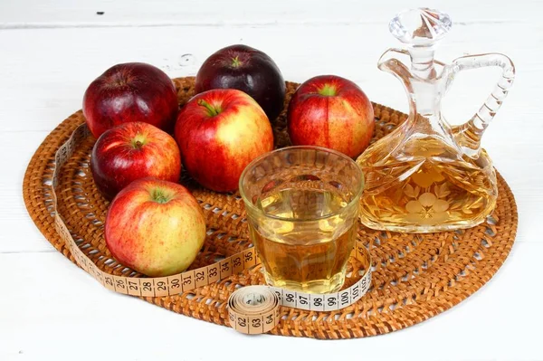 Appel Azijn Appels Verse Appels Appel Azijn Meetlint Een Fles — Stockfoto