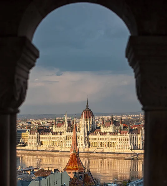 Słynny Węgierski Parlament Budapeszcie — Zdjęcie stockowe