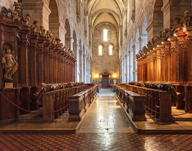 Heiligenkreuz, Avusturya - 12 Şubat 2020: Heiligenkreuz Manastırı 'ndaki tapınağın içi