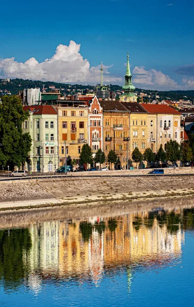 Budapest Ungarn Juli 2020 Schöne Häuser Entlang Der Donau Budapest — Stockfoto