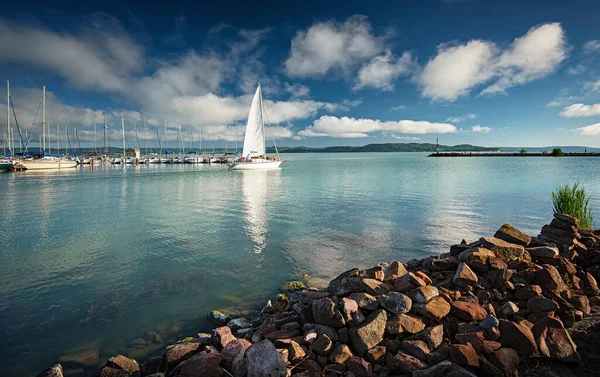 Kikötő Balatonnál Nyáron — Stock Fotó