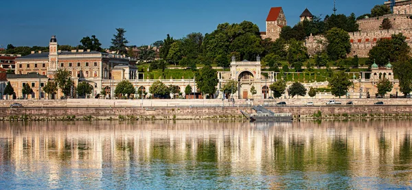 Budapest Ungern Juli 2020 Varkert Basaren Och Slottsträdgårdspaviljongen Budapest Ungern — Stockfoto