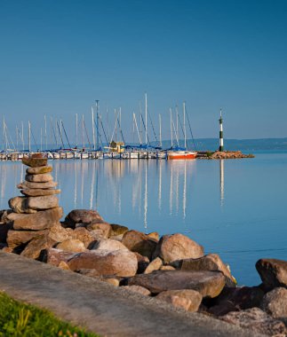 Yazın Balaton Gölü 'nde liman