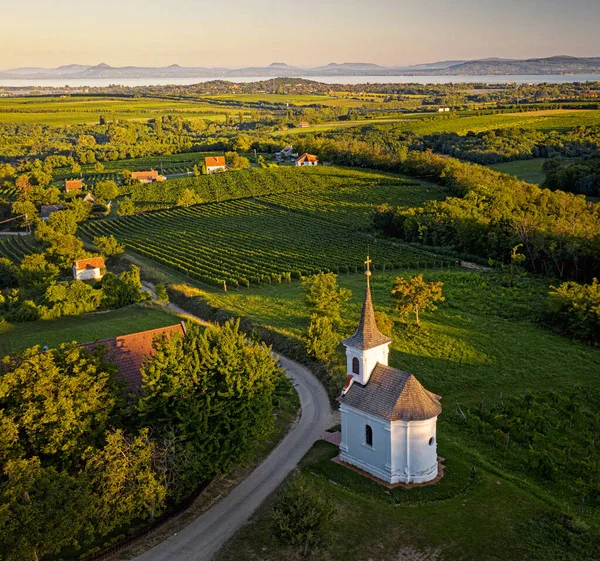 Μικρό Παρεκκλήσι Στο Balatonlelle Ουγγαρία — Φωτογραφία Αρχείου