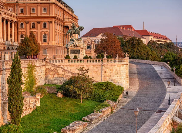 Kungliga Slottet Buda Morgonen — Stockfoto