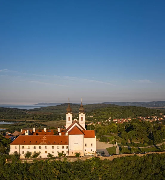Beroemde Tihany Abbey Aan Het Balatonmeer Hongarije — Stockfoto