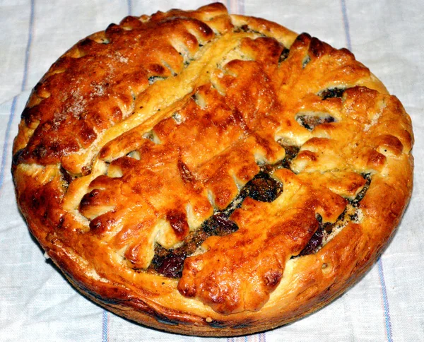 Gâteau rond de cuisson à la maison — Photo