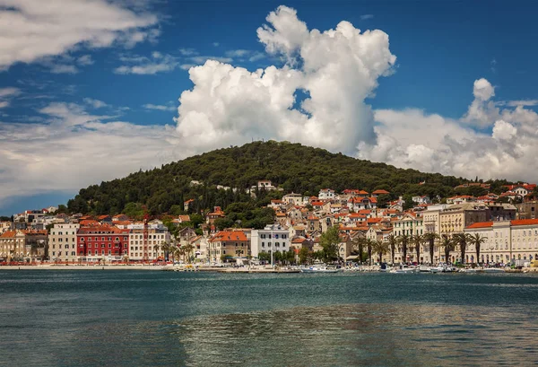 Split Croacia Mayo 2018 Split Ciudad Con Marjans Hill Parque — Foto de Stock