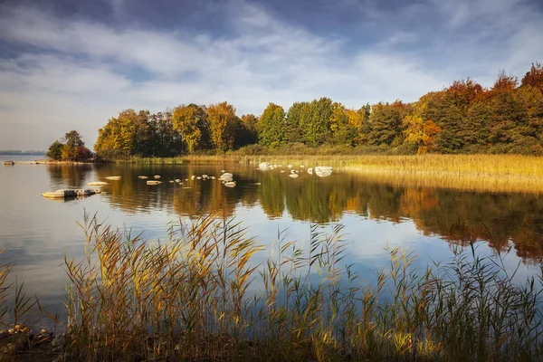 Renkli Sonbahar Göl Manzara Skane Sveç — Stok fotoğraf