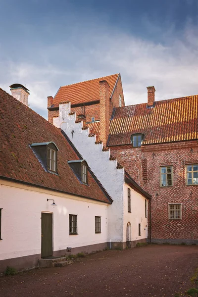 Mittelalterliche Backsteinbauten Backaskog Schweden — Stockfoto