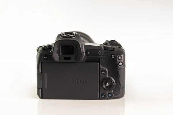 Canon EOS R mirrorless camera from behind — Stock Photo, Image