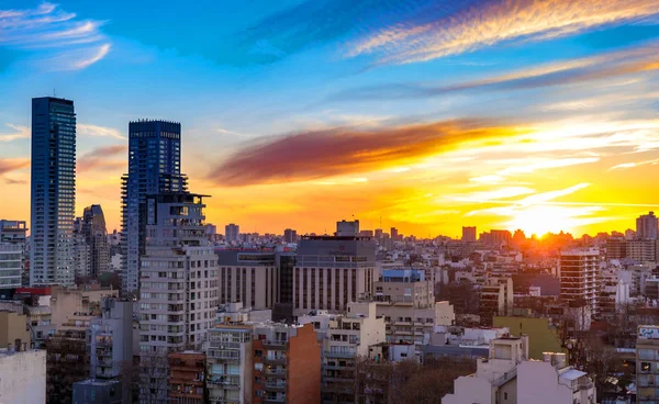 Die Skyline von Buenos Aires im Sonnenuntergang — Stockfoto