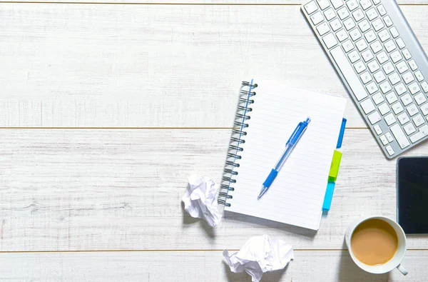 Vue Une Table Bois Avec Clavier Ordinateur Portable Stylo Une — Photo