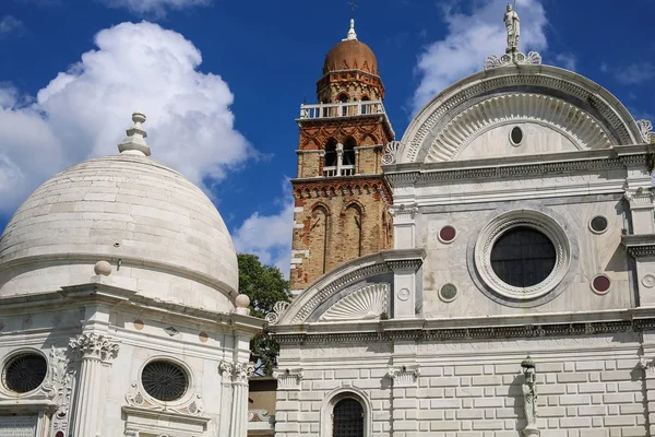 Historická architektura v Benátkách, Itálie — Stock fotografie