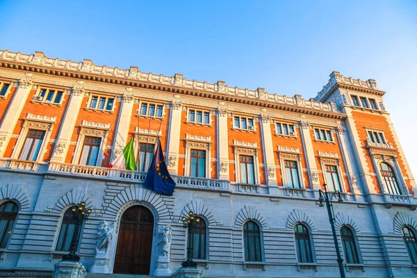 Arquitectura histórica de Roma en un día soleado — Foto de Stock