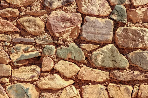 Vista em uma parede de tijolo — Fotografia de Stock