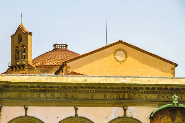 Historická architektura Florencie za slunečného dne — Stock fotografie