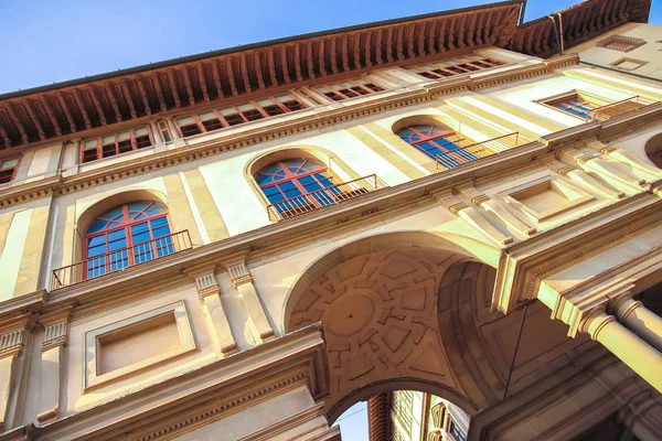 Historische Architektur von Florenz an einem sonnigen Tag — Stockfoto