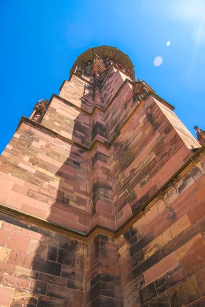 Visa på Minster katedralen i Freiburg im Breisgau — Stockfoto