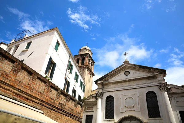 Iglesia en Venecia, Italia — Foto de Stock