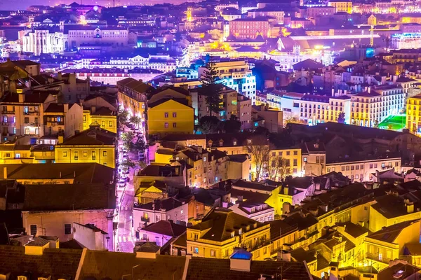 Vista das ruas iluminadas de Lisboa — Fotografia de Stock