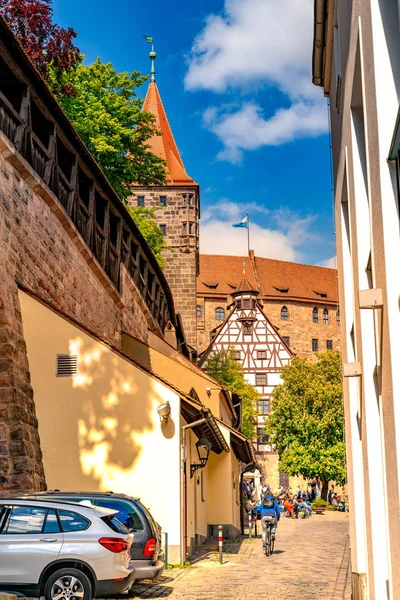 Escena de la ciudad medieval de Nuremberg en Alemania — Foto de Stock