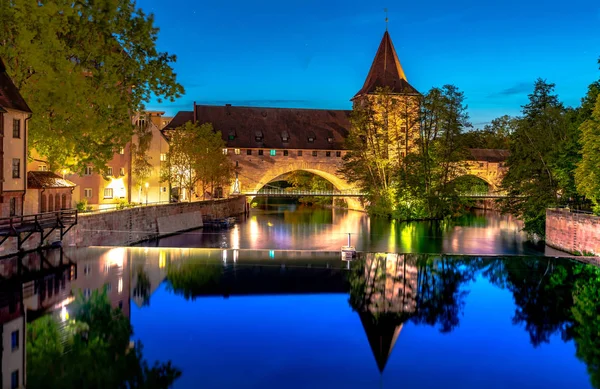 Vista de la arquitectura histórica en Nuremberg, Alemania — Foto de Stock