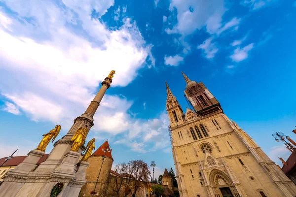 A Catedral de Zagreb na Croácia — Fotografia de Stock