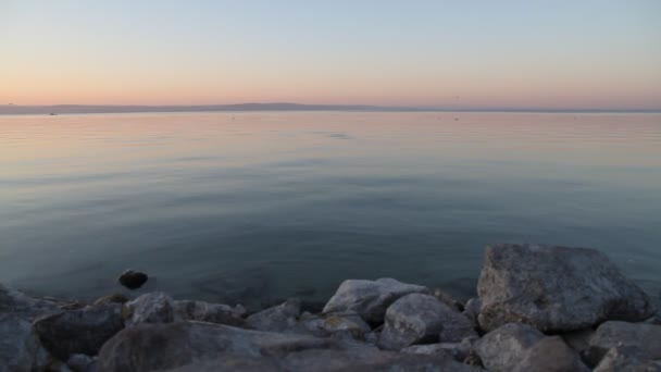 Zonsondergang Aan Het Balatonmeer — Stockvideo