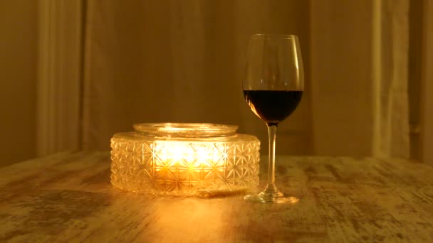Gros Plan Verre Vigne Avec Des Bougies Sur Table Vacances — Video