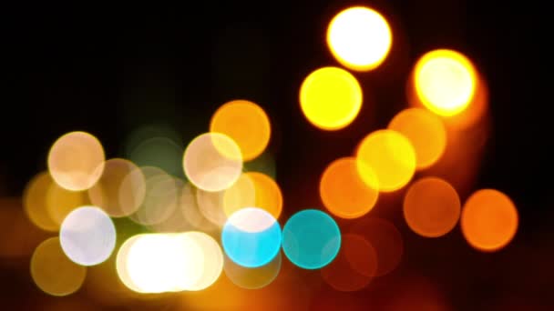 Vídeo Bokeh Effect Con Luces Borrosas Una Carretera Con Tráfico — Vídeo de stock